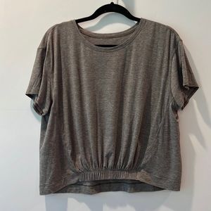 Lululemon t-shirt. Size medium.